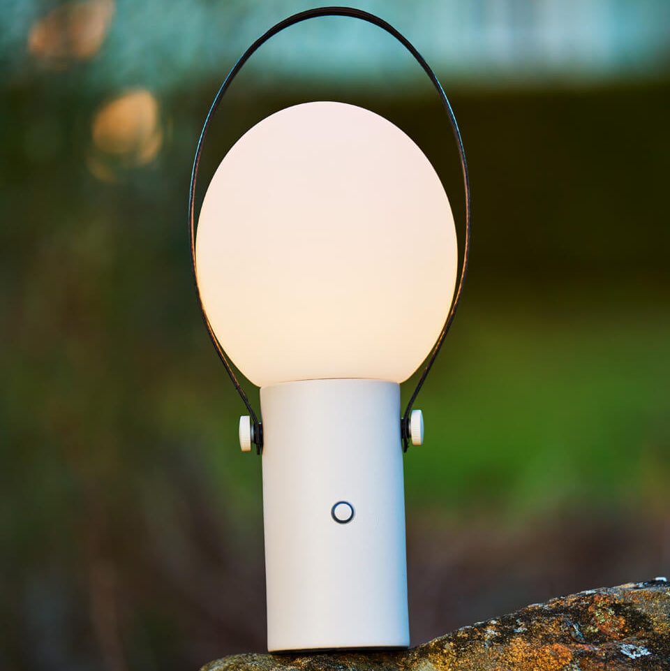 By Rydéns - Bari bordslampa sandbeige USB IP44