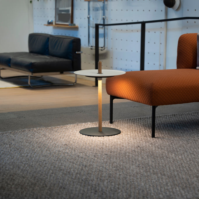 51PabloDesigns-NivelPedestal-ShowroomEnvironmental04_300_1024x1024_bf854f4b-e01d-4c1e-9d57-977d5948f939.jpg