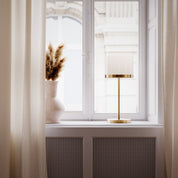 By Rydéns - Marcel bordslampa H55 cm mässing/vit
